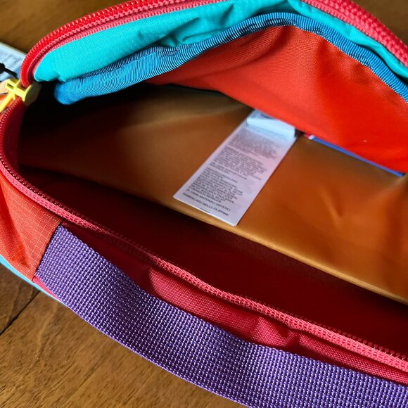 Cotopaxi Kapai 3L Hip Pack red and black NWT - Picture 9 of 11